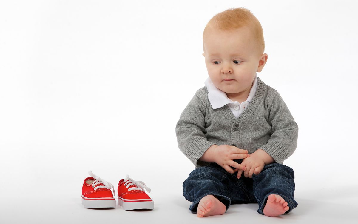 A Complete Guide to Selecting the Appropriate Baby Shoes for Each Stage